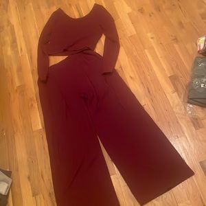 NWOT 2 piece wide leg lounge set!